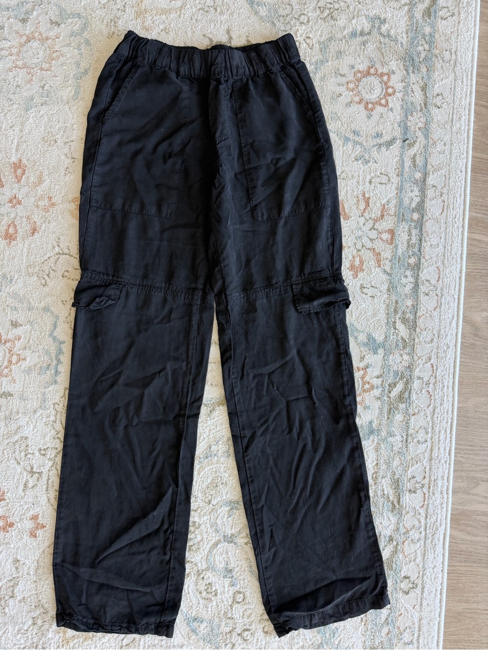 Forever 21 Black Wide-Leg Cargo Pants